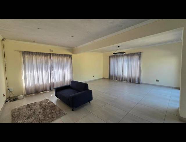 3 BEDROOM PROPERTY TO RENT IN MONDEOR